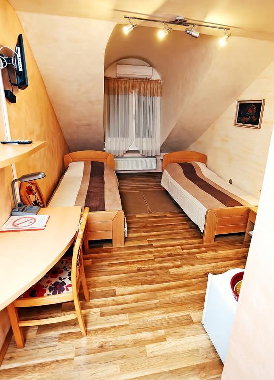 Apartmani Amaro Novi Sad Zimmer foto