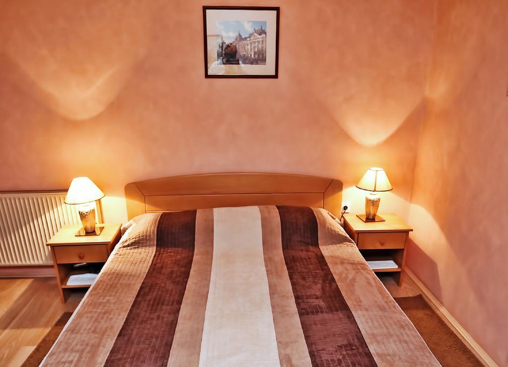 Apartmani Amaro Novi Sad Zimmer foto